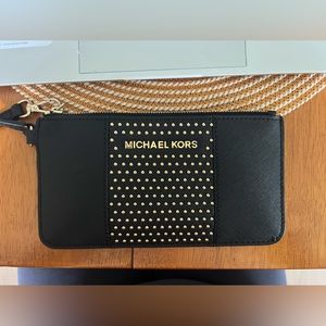 Michael Kors wristlet